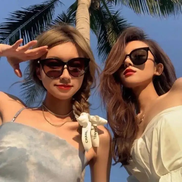 性的奉献 海报